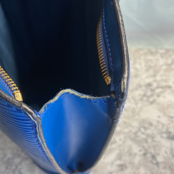 Louis Vuitton LV Hand Bag Saint Jaques - Blue Epi - Picture 11 of 12